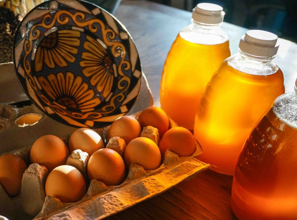 In trade for garlic: pottery, honey, eggs