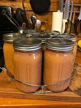 Applesauce canned in jars