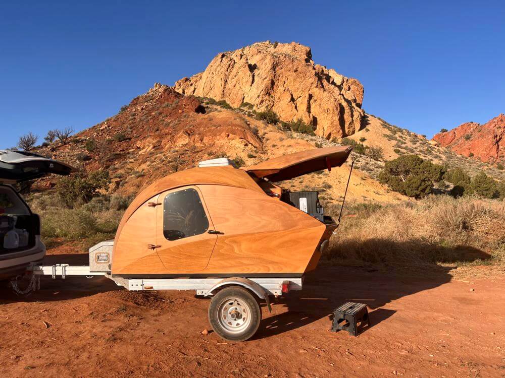 Teardrop camper